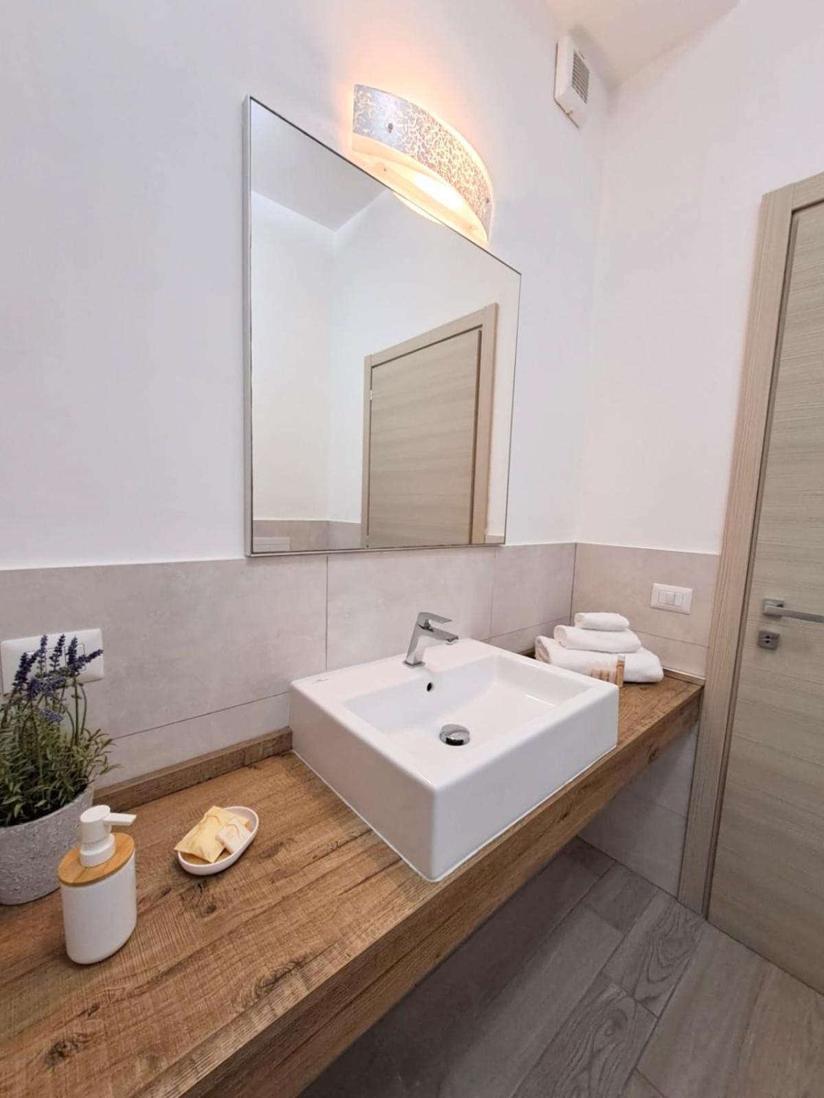 Ajana Rooms Cagliari Exterior foto
